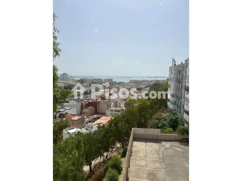Rõdu - Furnished Flat with Glass Balcony in Melilla