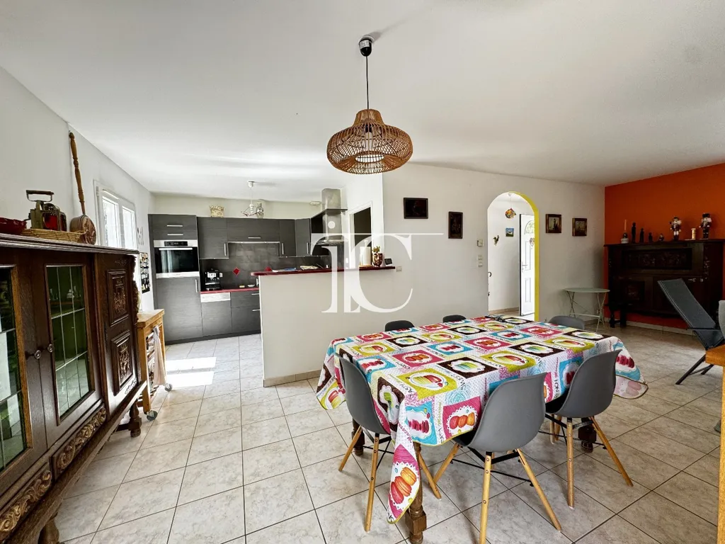 Salle à manger - Villa avec Terrain à Les Vans