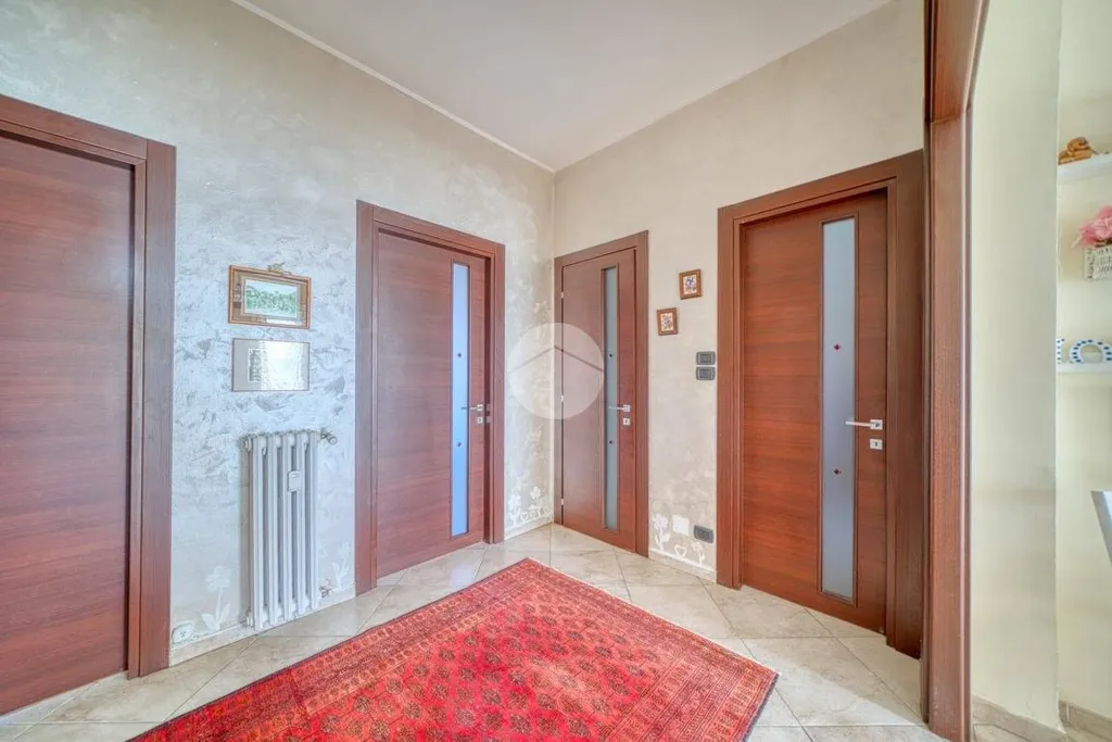 hallway_entrance