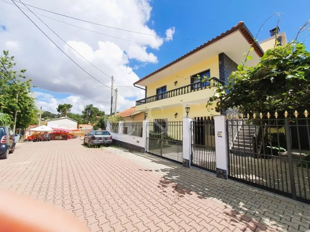 Välivaade - Luxury House with Garden in Seixal