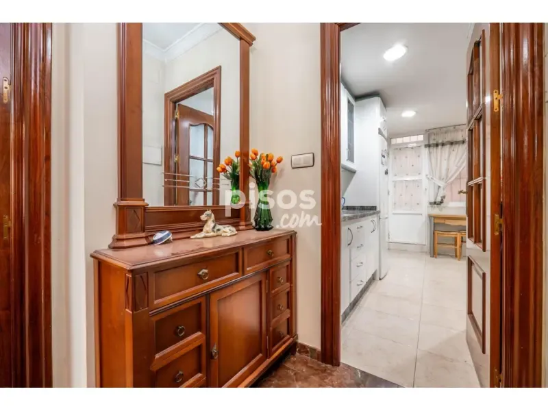 Esik - Apartment with Private Patio in Granada Centre