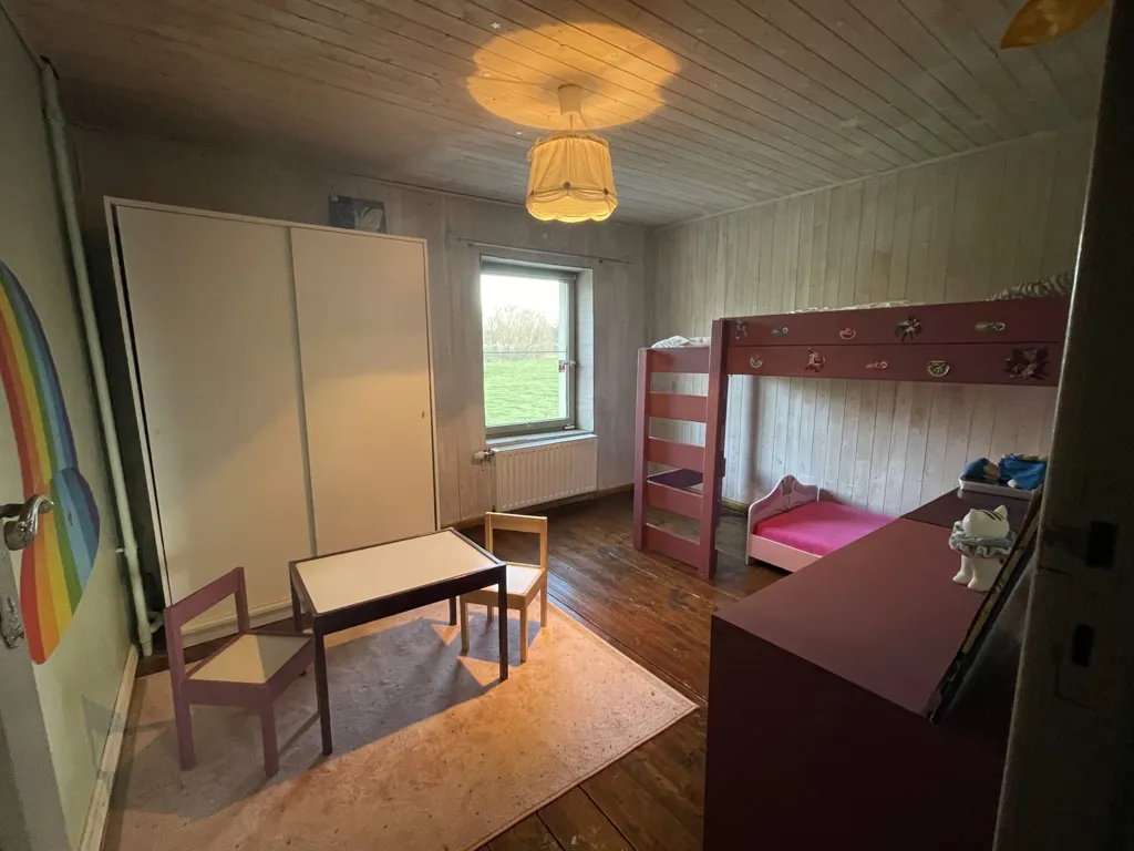 Magamistoad - Charming 3-Facade House with Garden in Rural Area
