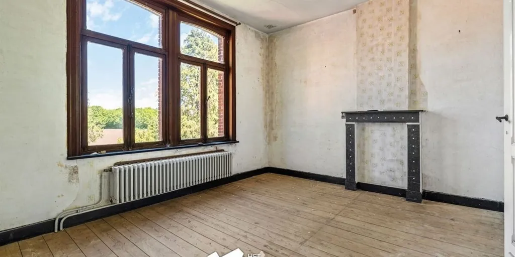 Toad - Renovatable House with 5 Bedrooms in Olmen