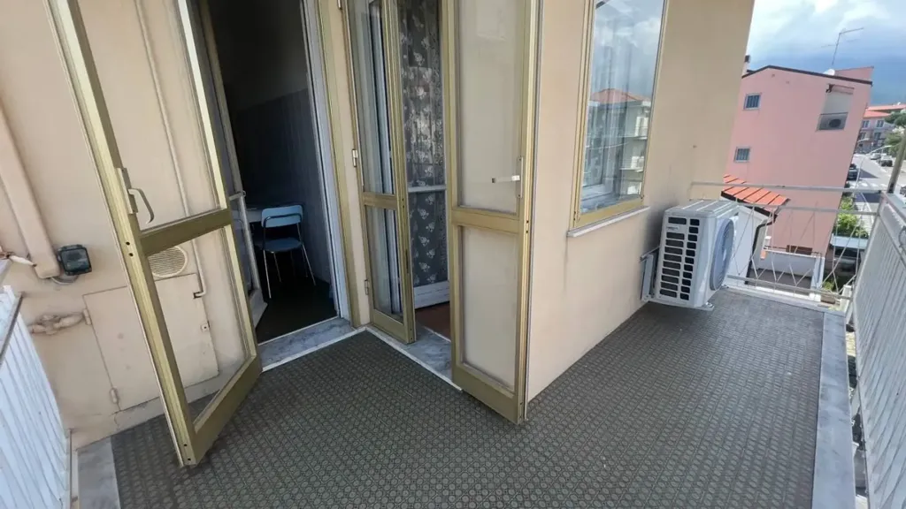 Balcon - Modernised Apartment with Balcony in Loano
