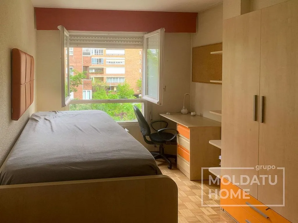 Chambres - Student-Friendly Flat with Central Heating in Iturrama
