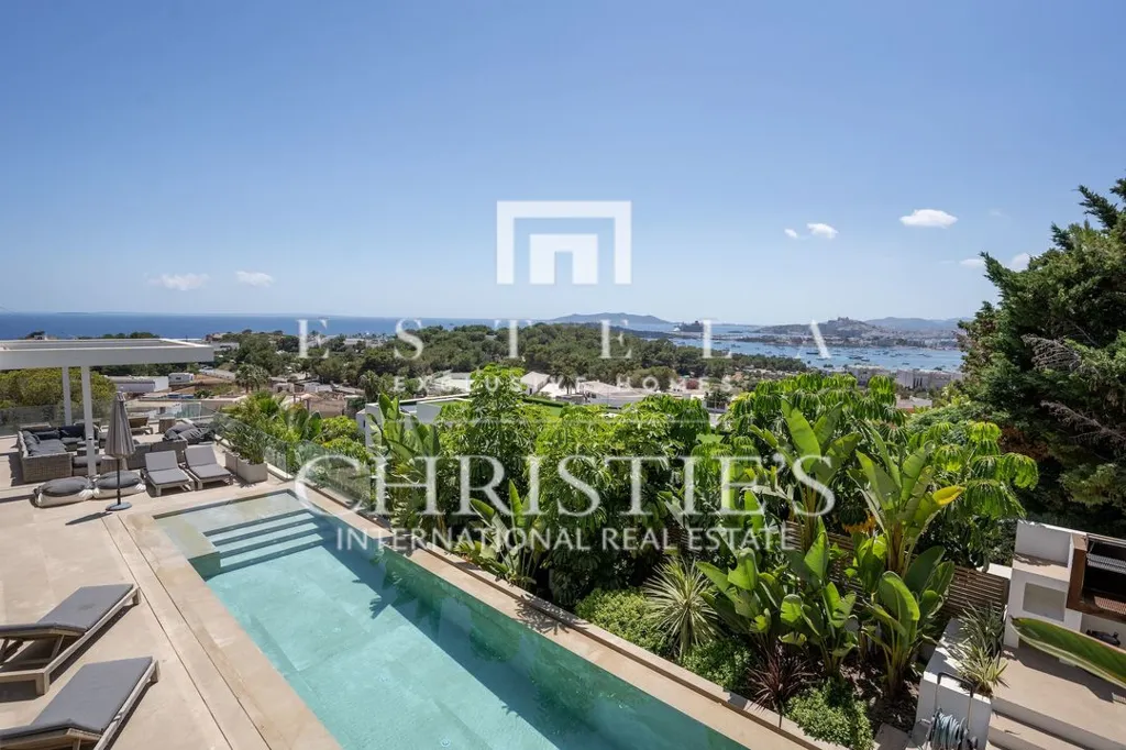 Piscine - Luxury Villa with Infinity Pool in Talamanca