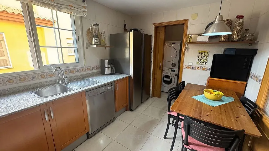 Cuisine - Bungalow with Garden and Terrace in Elda