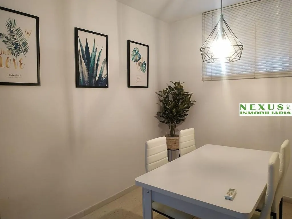 Söögituba - Bright Apartment with Garage in Old Town