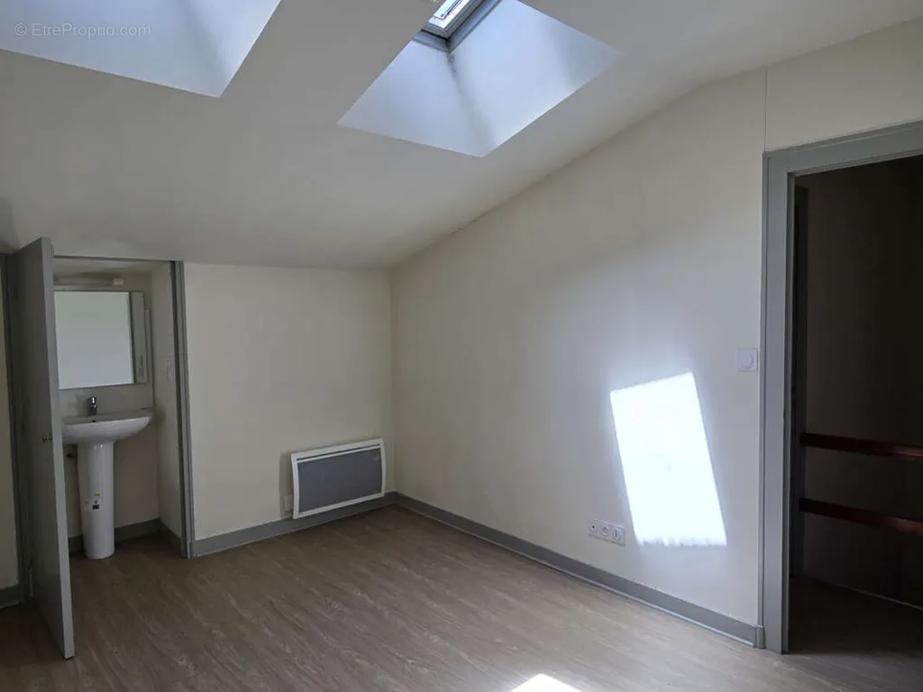 Stanze - Duplex with West Exposure in City Centre
