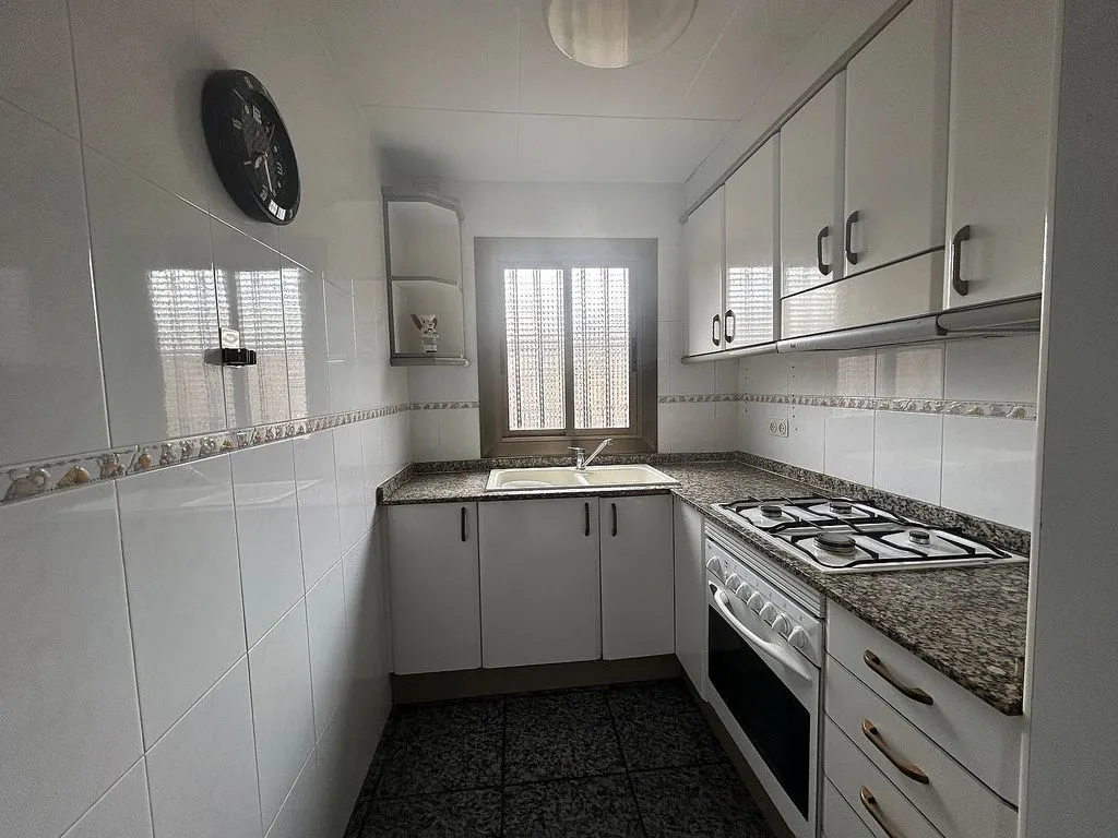 Cuisine - Single-Storey House with Terrace in La Collada