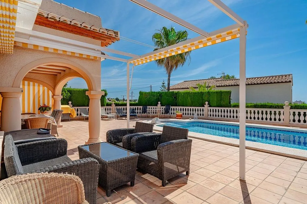 Piscine - Villa with Pool and Terrace in Calpe