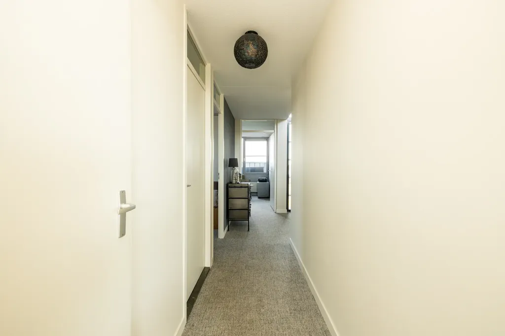 Esik - Penthouse with Panoramic View in Wateringen
