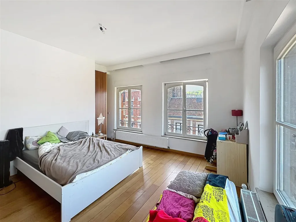 Chambres - Appartement de Luxe avec Garage et Jardin à Liège