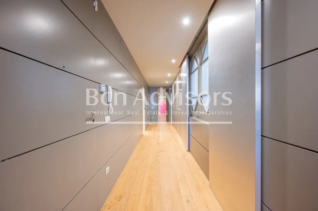 Esik - Renovated Apartment with Balcony in Dreta de l'Eixample