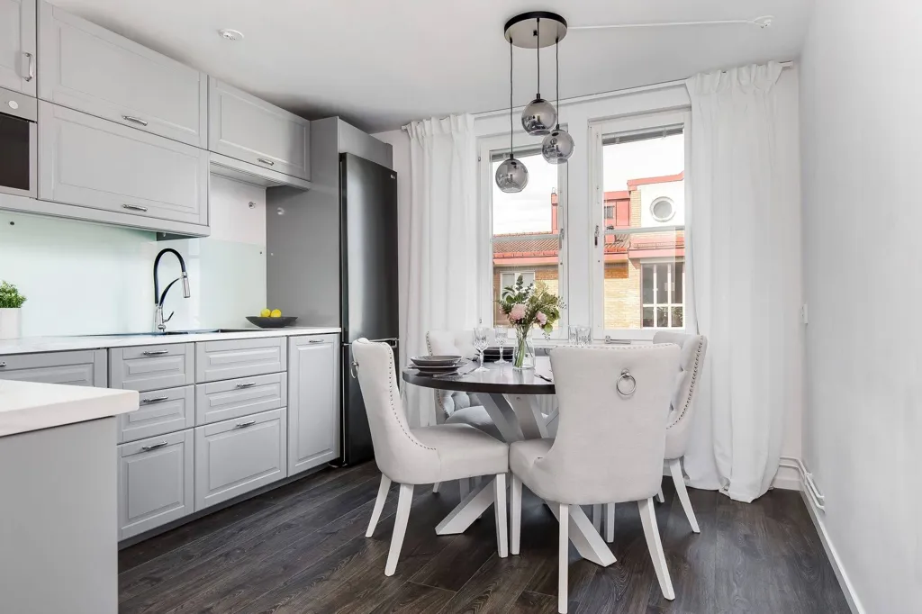 Salle à manger - Renovated Flat with Balcony in Central Norrköping