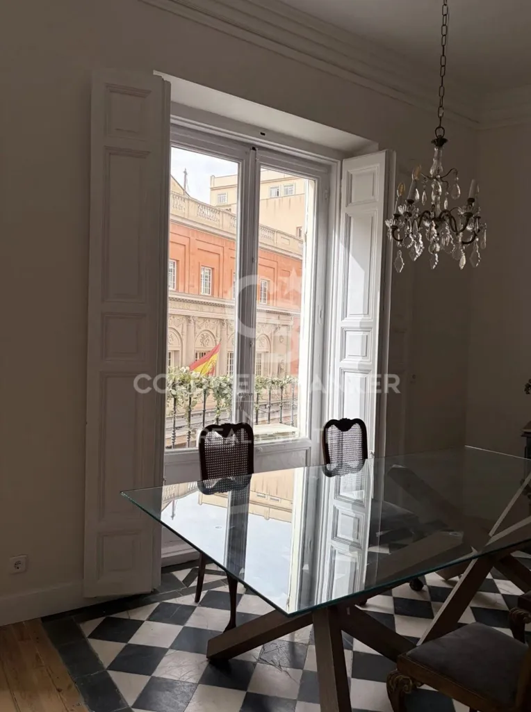 Salle à manger - Renovated Flat with Balconies in Madrid