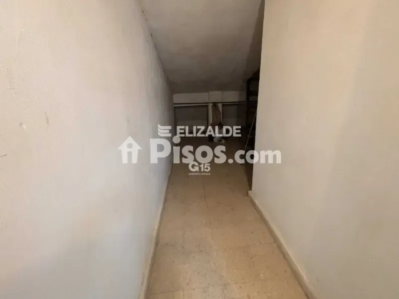 Esik - Apartment with Balcony near Hernani Town Centre