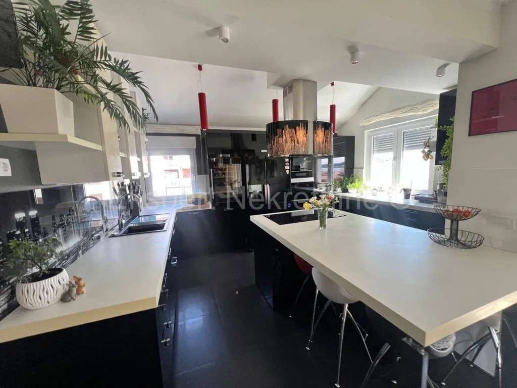 Cuisine - Luxury Penthouse with Sea View in Trogir