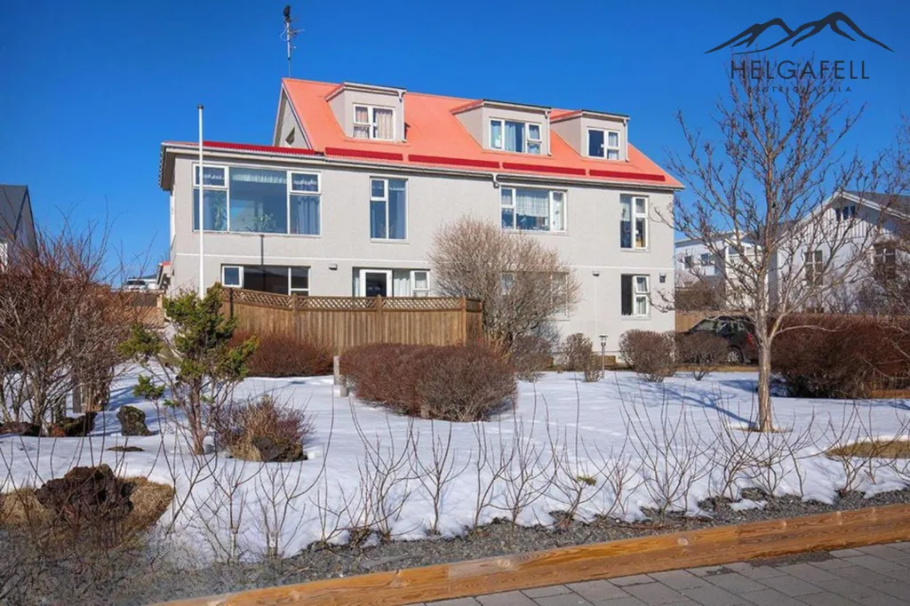 Maison 18 pièces à Seltjarnarnes