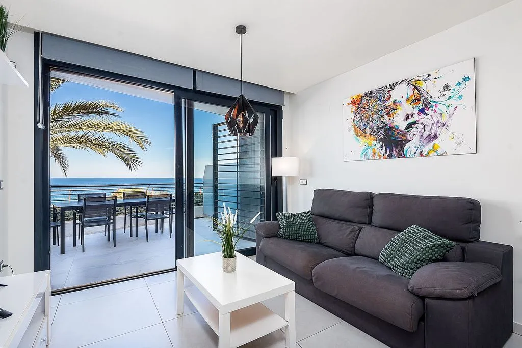 Living Room - Apartment with Pool and Sea View in Infinity View