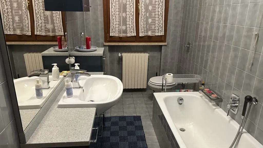 Salles de bain - Charming Villa with Garden in Vigevano