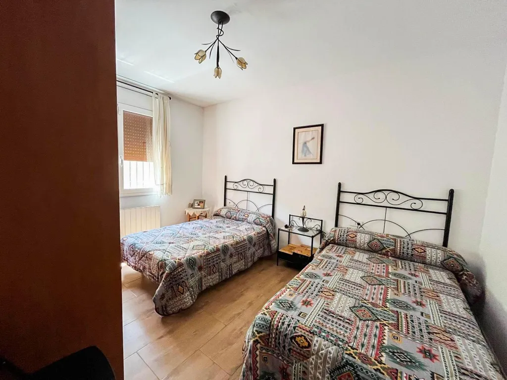 Magamistoad - Chalet with Pool in Esparreguera