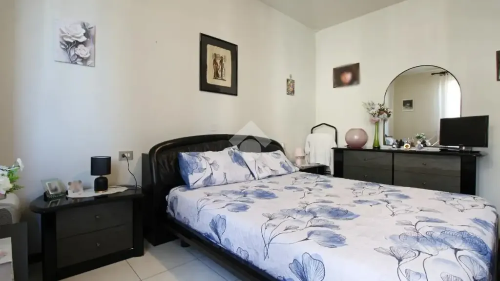 Chambres - Apartment with Terrace in Prato