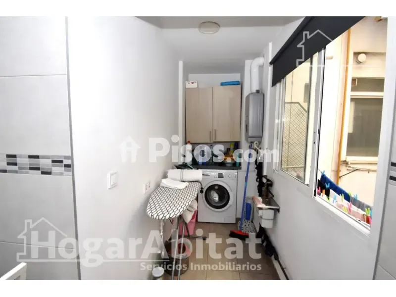 Buanderie - Reformed Apartment with Balcony on Primado Reig