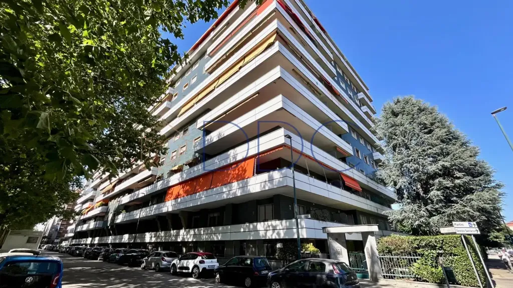 Esterno - Spacious Student Apartment with Balcony in Torino