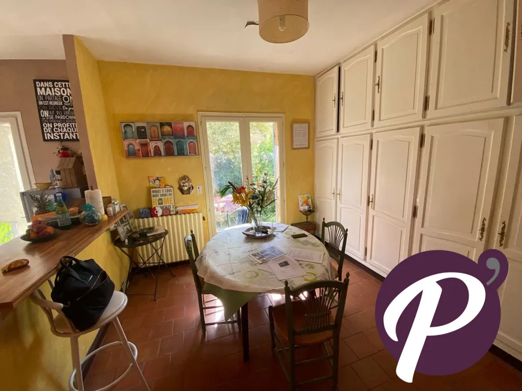 Salle à manger - Maison de Ville avec Terrasse près du Centre