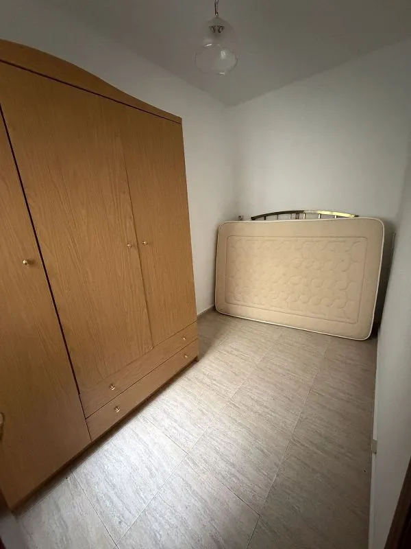 Chambres - 3-Bedroom Flat with South Orientation in Chamberí