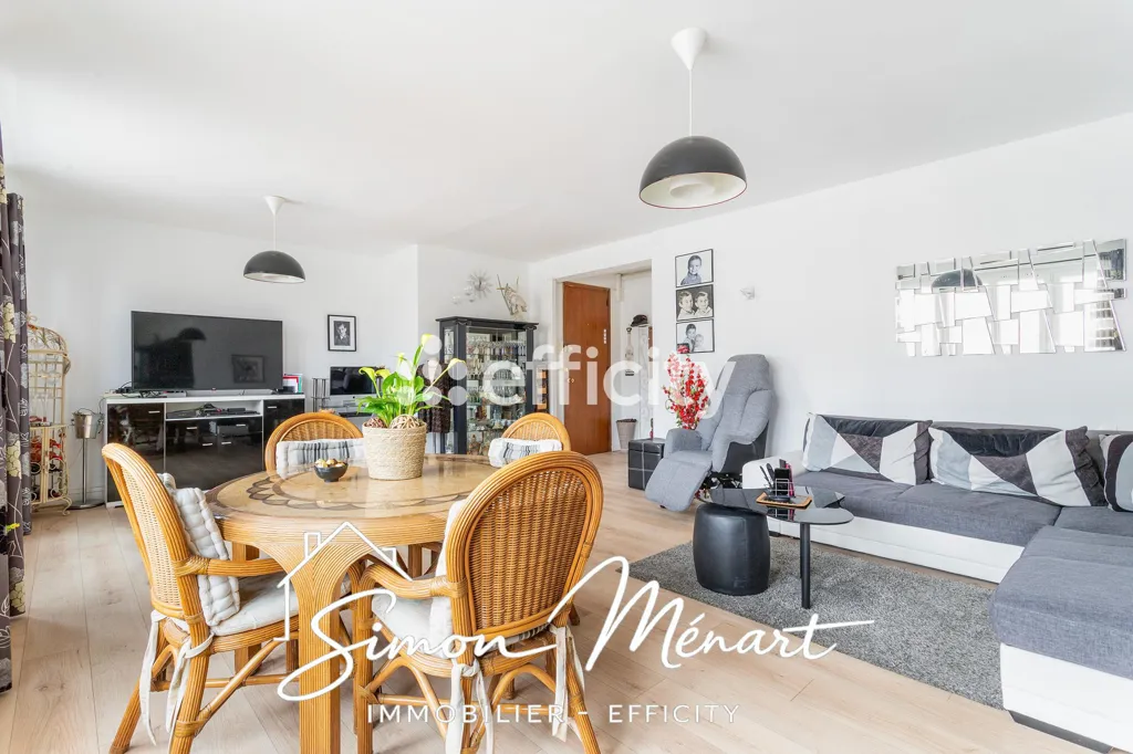 Soggiorno - Apartment with Balcony in Tourcoing Centre