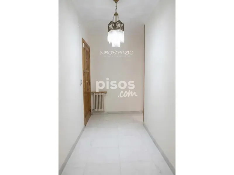 Esik - Bright Apartment with Terrace in Lugo