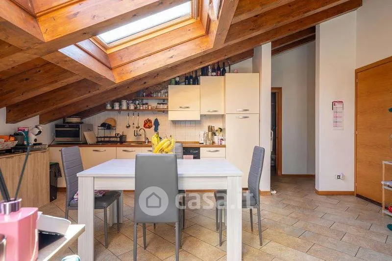 Salle à manger - Lakefront Apartment in Dongo with Terrazzo