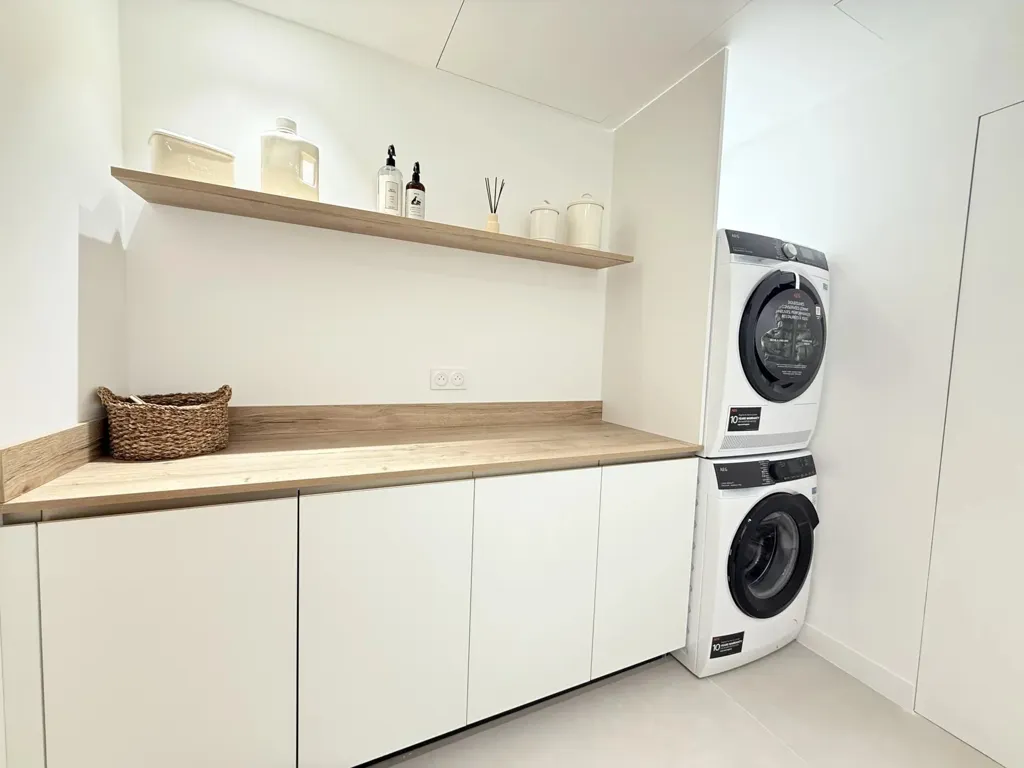 Buanderie - Appartement 4 Pièces avec Vue Mer à Cannes
