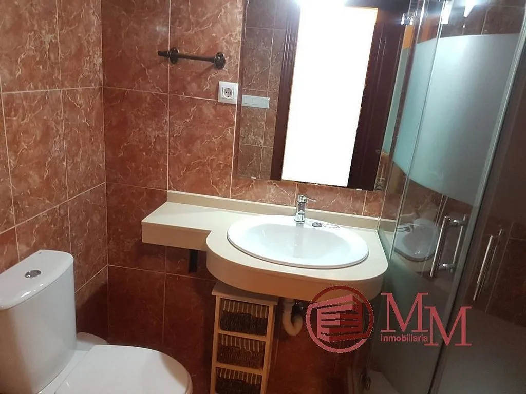 Salles de bain - Air-Conditioned Flat in City Centre
