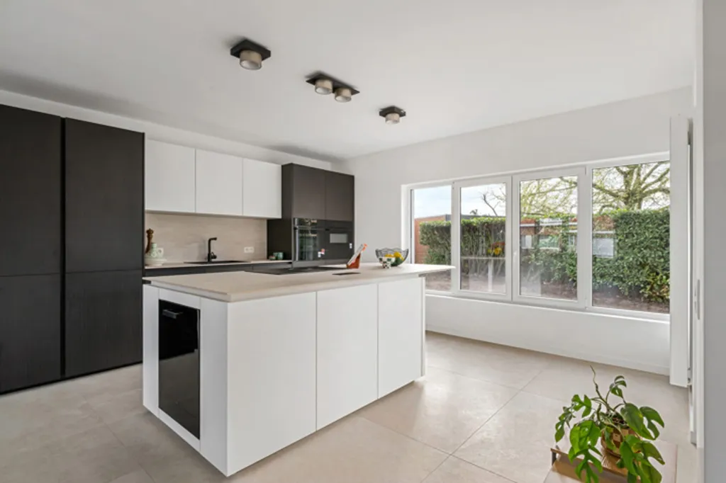 Cuisine - Maison Rénovée avec Terrasse à Temse