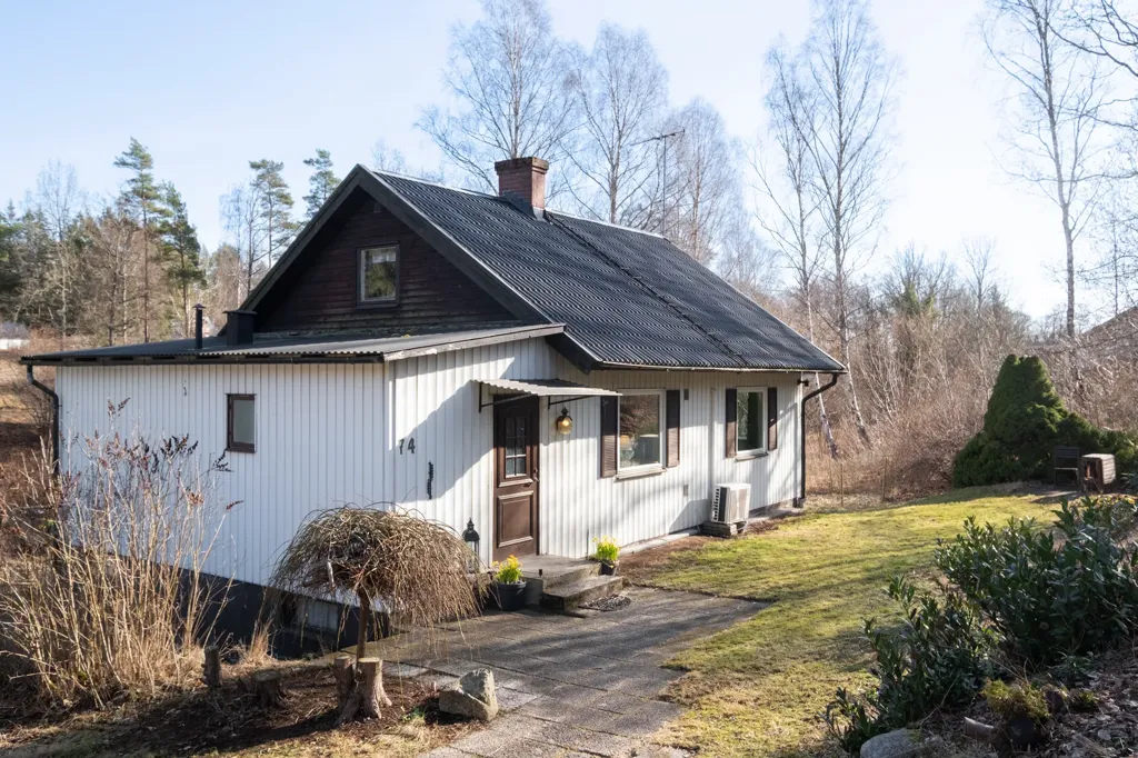 Extérieur - Charming House with Garden by the River in Olofström