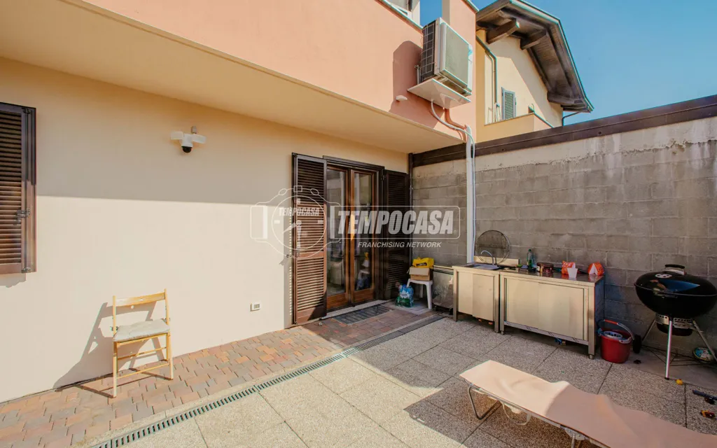 Terrazza - Renovated Villa with Garden in Vigevano