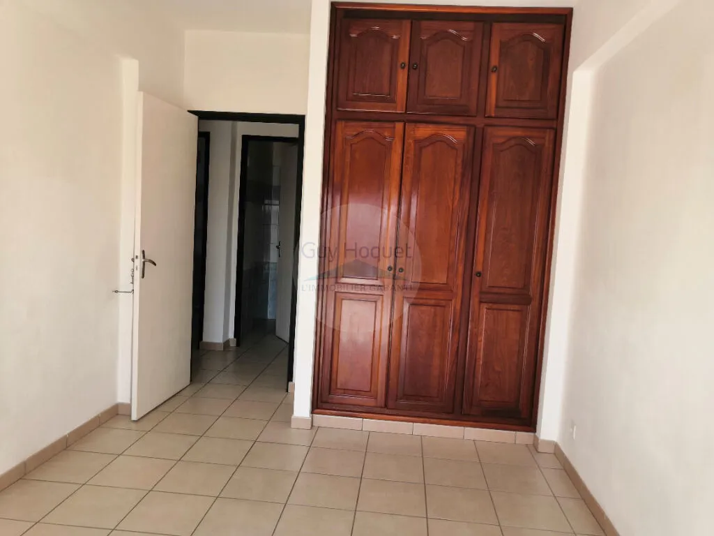 Ingresso - Flat with Balcony in Le Port