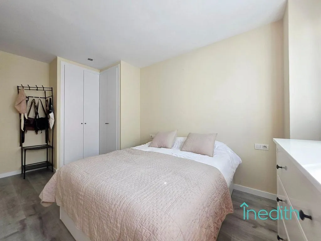 Chambres - Duplex Apartment with Pool in Central Castelldefels