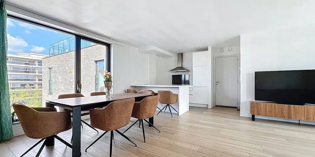 Salle à manger - Appartement avec Terrasse et Parking à Schaarbeek