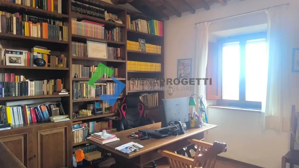 Kabinet - Rustic Apartment with Private Garden in Chianti