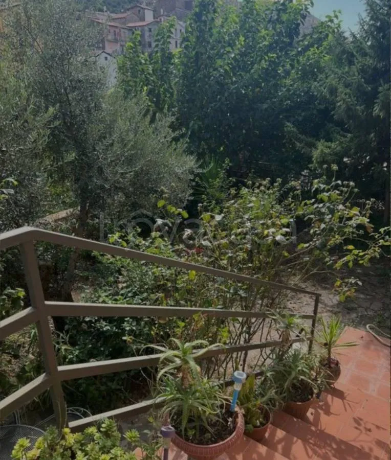 Jardin - Rearranged Apartment with Garden in Itri