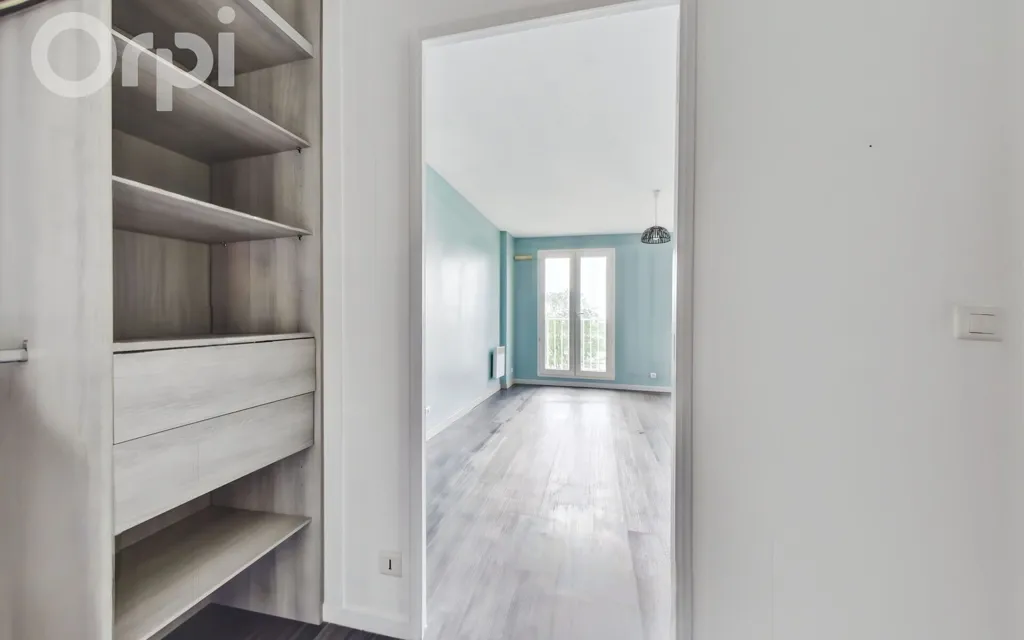 Toad - Studio in Secure Residence with Lift in Senlis