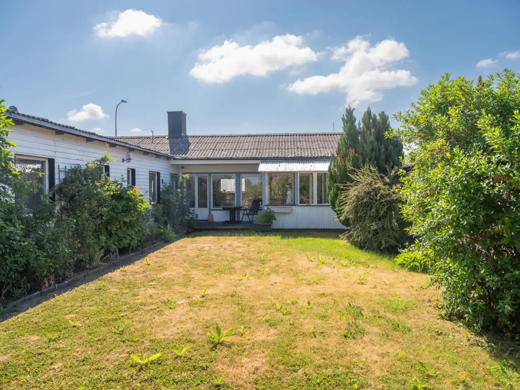 Jardin - Terraced Villa with Garden in Visby