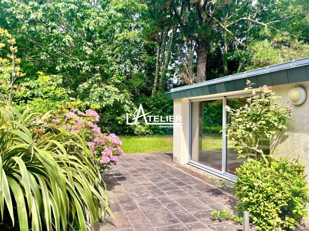 Terrass - Spacious Property with Pool in Sautron