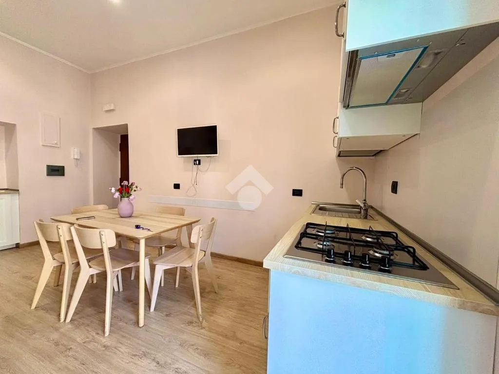 Salle à manger - Modern Flat with Balconies in Poggioreale, Naples