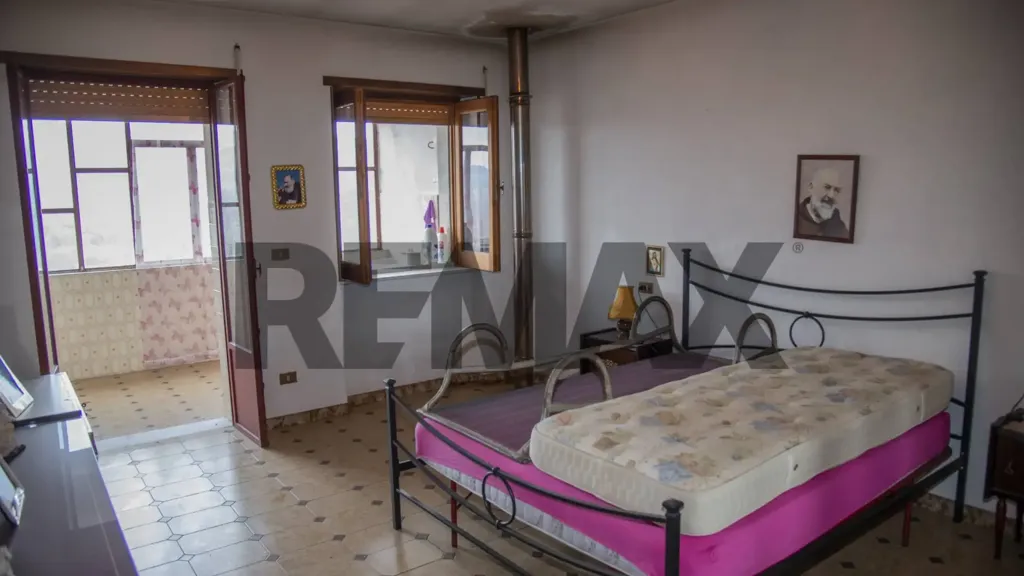 Bedrooms - Semi-detached House with Terrace in Fabrizia