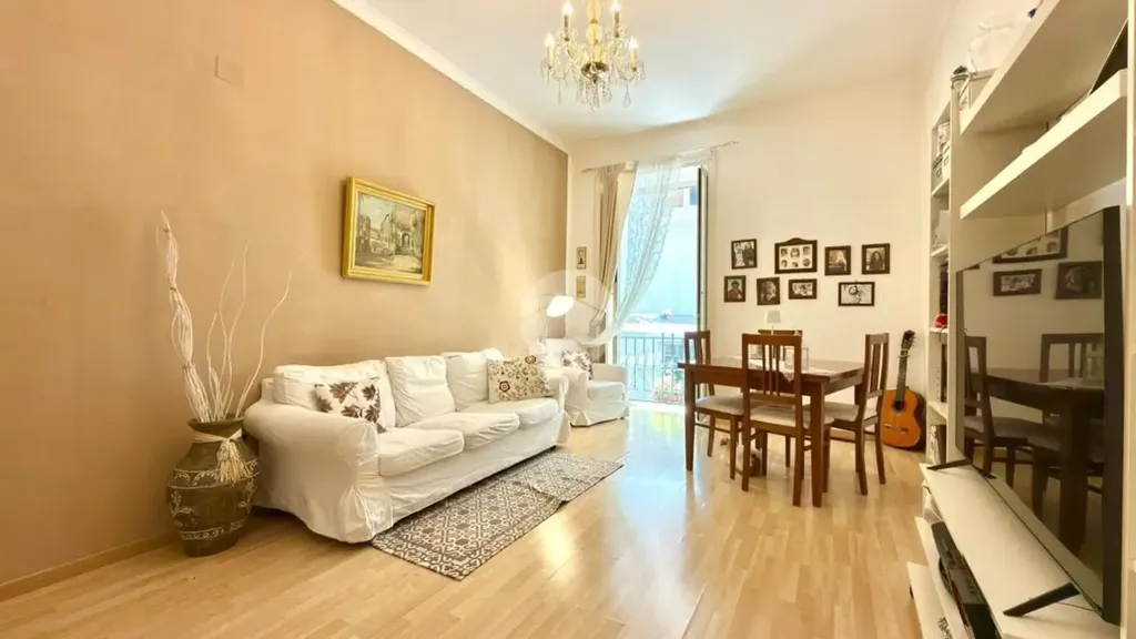 Soggiorno - Rearranged Apartment with Balcony in Naples